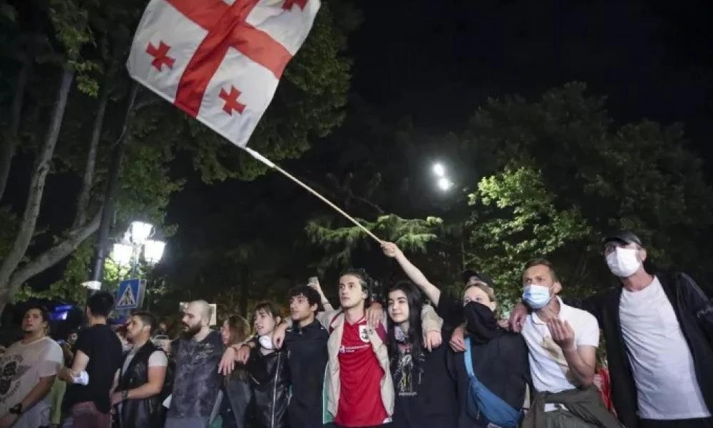 Γαλλία: Παραιτήθηκε ο Γεωργιανός πρέσβης λόγω του νομοσχεδίου περί «ξένων πρακτόρων»